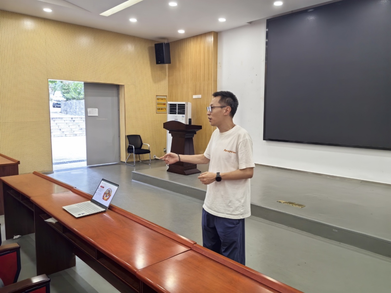 【明德讲堂】马克思主义学院（政治与法律学院）明德讲堂第三期专题讲座顺利开讲   